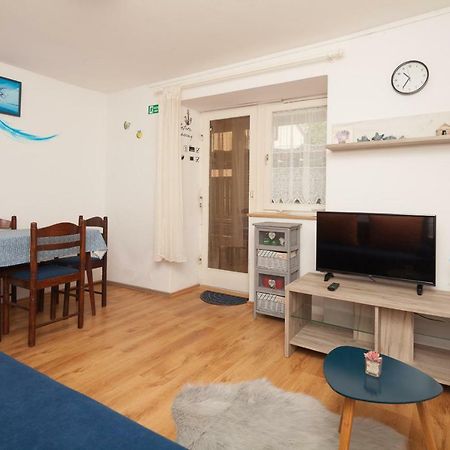 Miramare Apartment Pomer Luaran gambar
