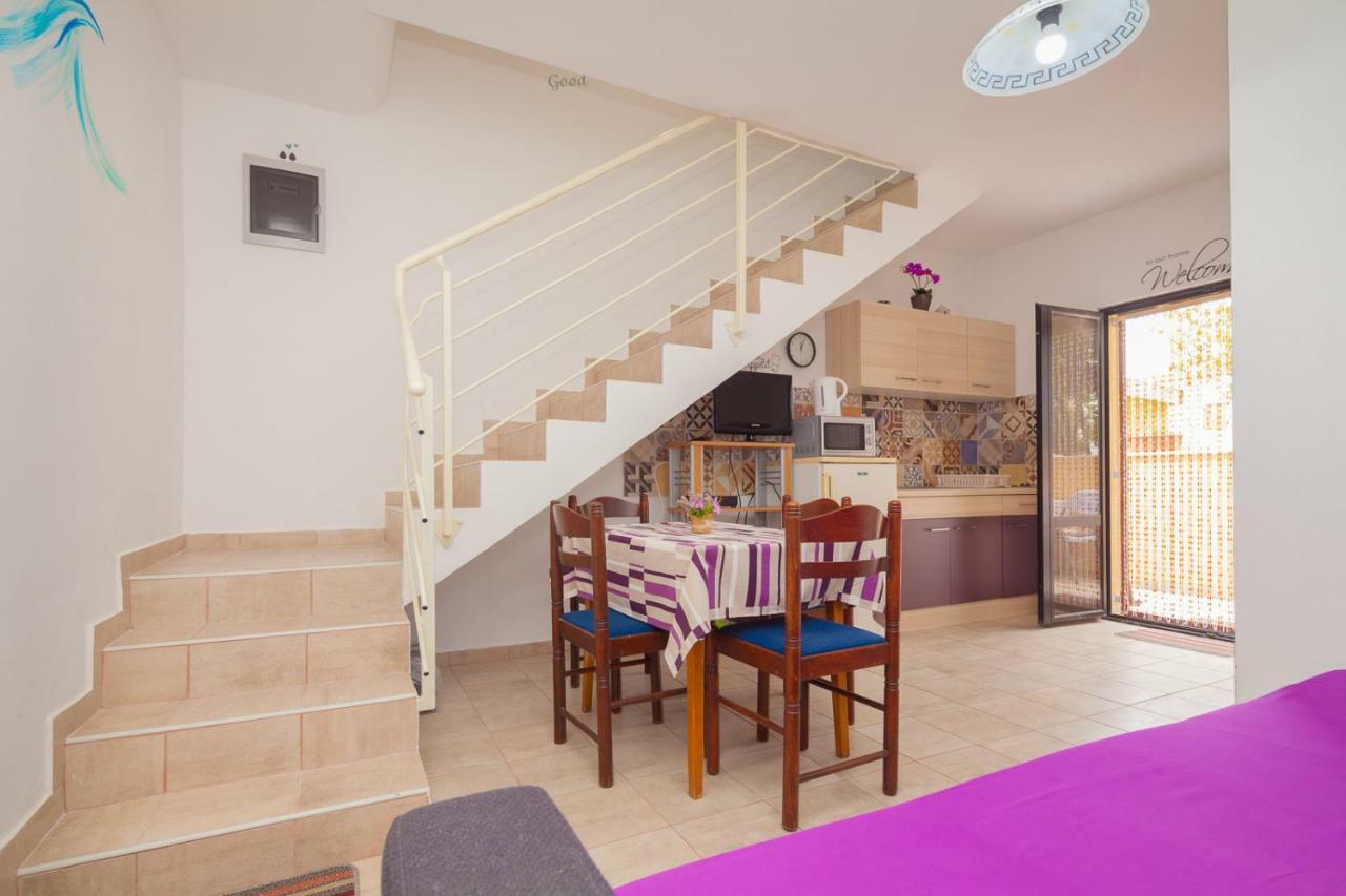 Miramare Apartment Pomer Luaran gambar