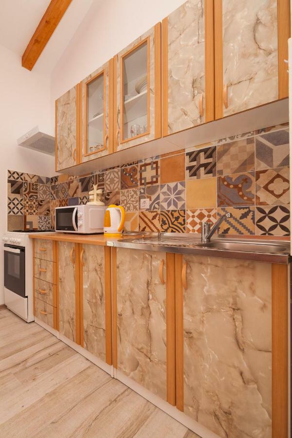 Miramare Apartment Pomer Luaran gambar