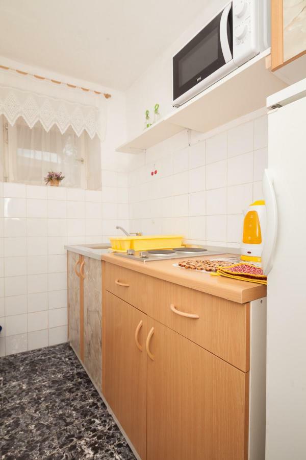 Miramare Apartment Pomer Luaran gambar
